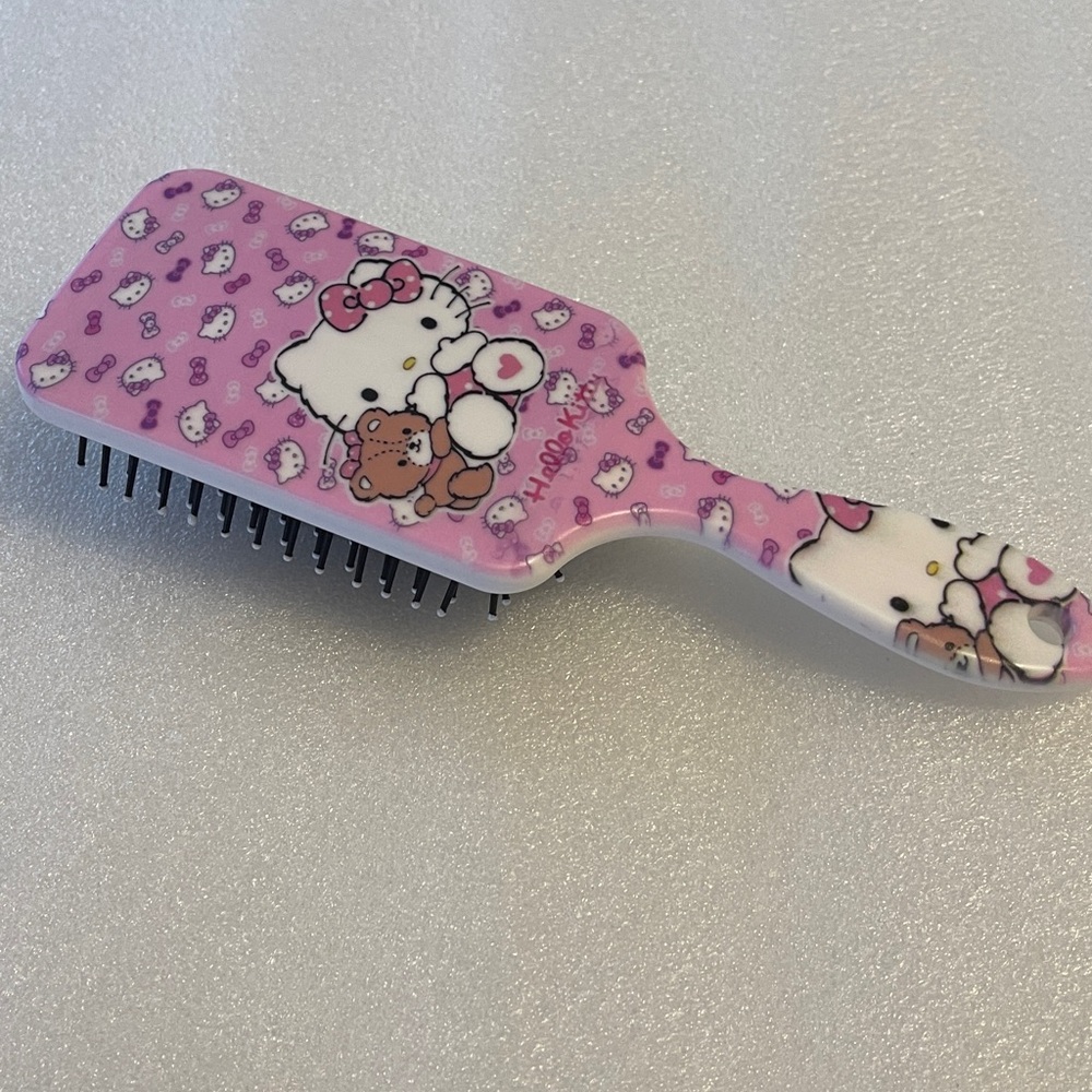 SANRIO HELLO KITTY DETANGLING BRUSH FOR WET OR DRY HAIR NIP